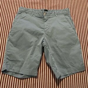 Hugo Boss Men Short Slice Slim fit 30R(32) Light Blue